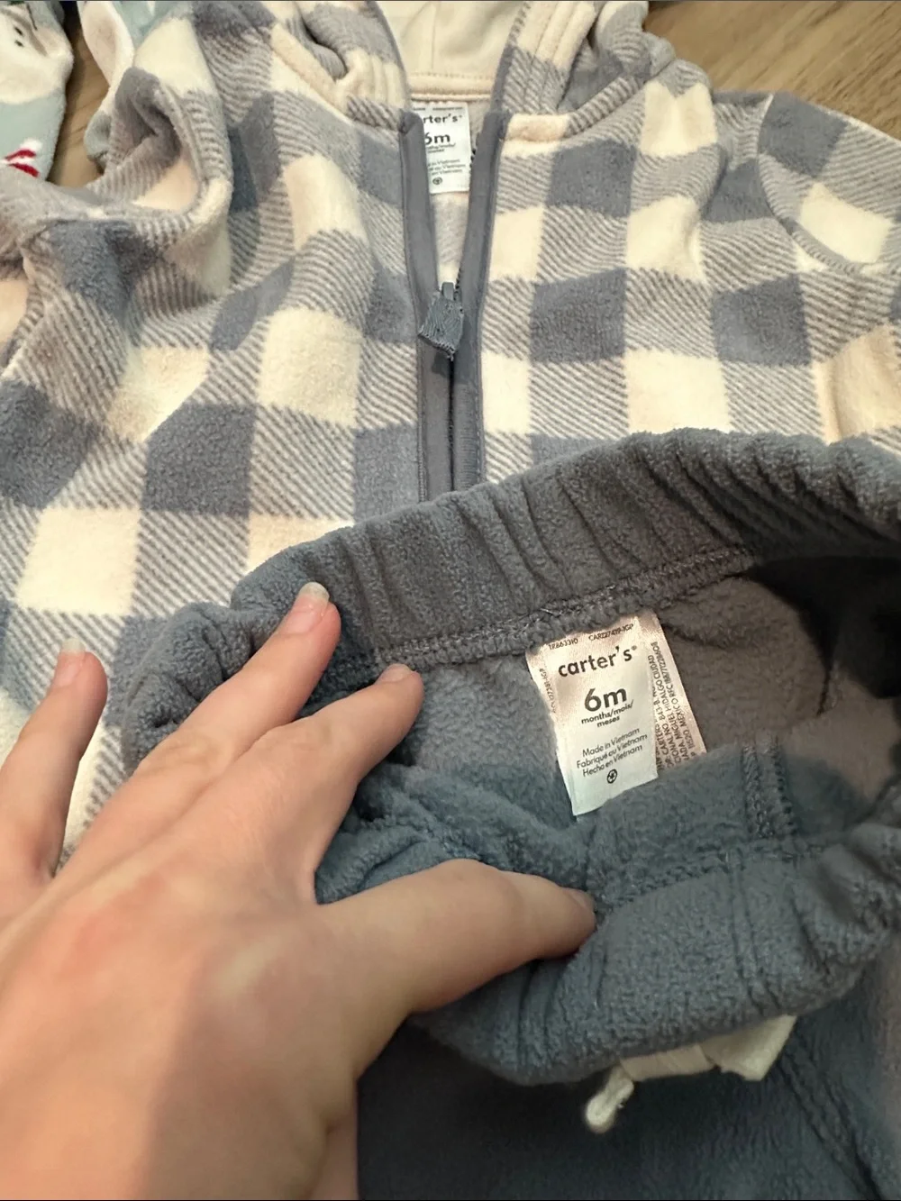 Carters Fleece bundle 3-6/6 months